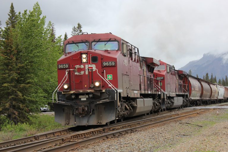 Canadian Pacific train derails near Harrop