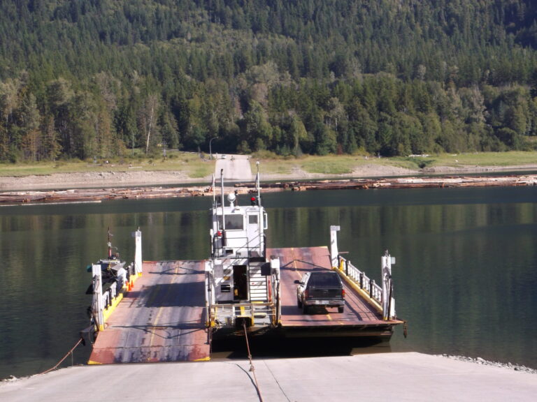 UPDATED: Overtime ban lifted for WaterBridge; Kootenay Lake Ferry strike set for Saturday